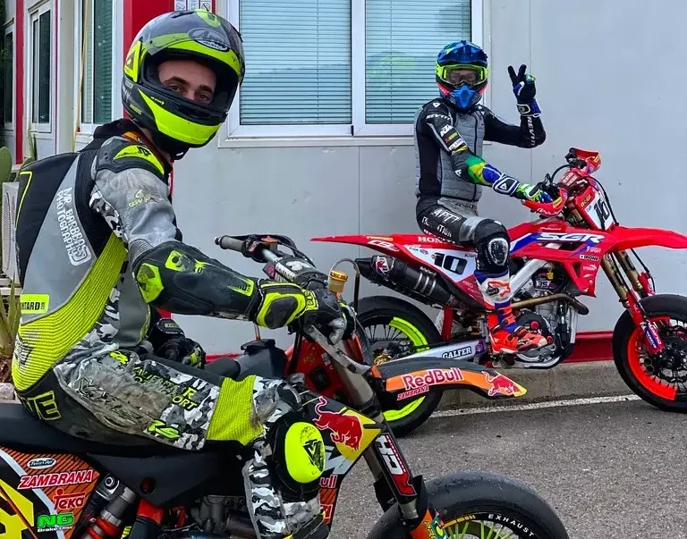 f3472898 765e 4dfb 8496 b04b8a17861b 1 105 c